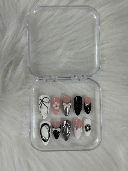 𝒮𝒾ℯ𝓃𝓃𝒶