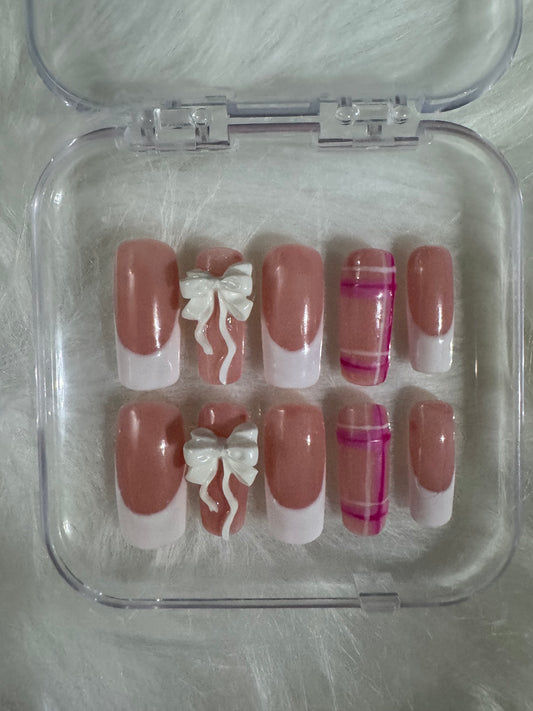 ℋℯ𝒶𝓉𝒽ℯ𝓇